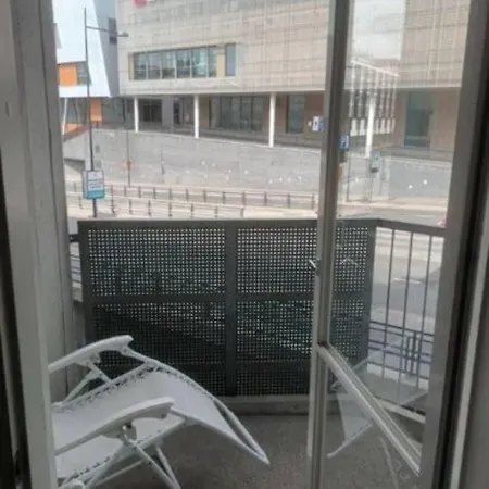 Own Sauna, In Front Of Shopping Mall, 15min To Center * Esbo