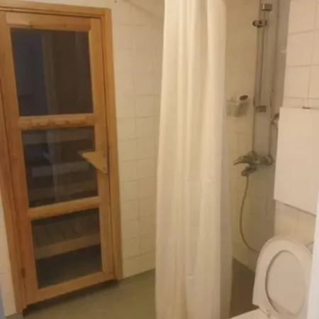 Own Sauna, In Front Of Shopping Mall, 15min To Center Espoo