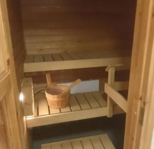 Apartamento Own Sauna, In Front Of Shopping Mall, 15min To Center Espoo